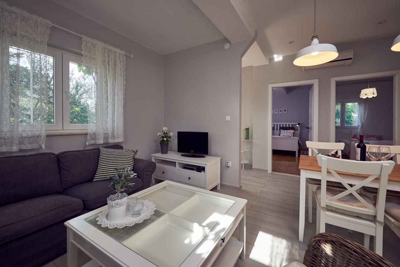 Apartments Tonka Trogir Kamer foto